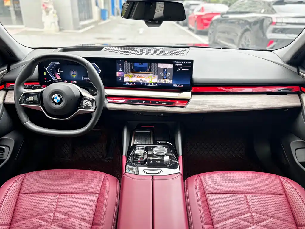 BMW 5 Series — миниатюра 9