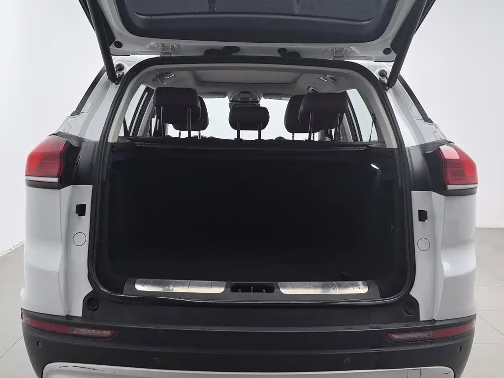 Geely Boyue — миниатюра 16