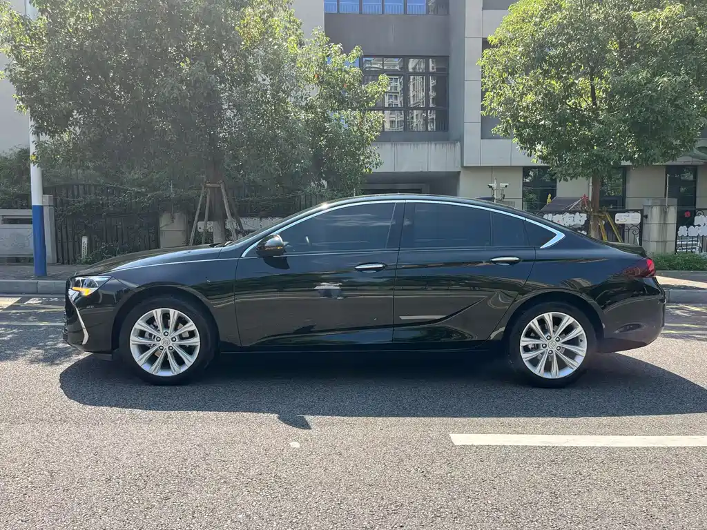 Buick Regal — миниатюра 4