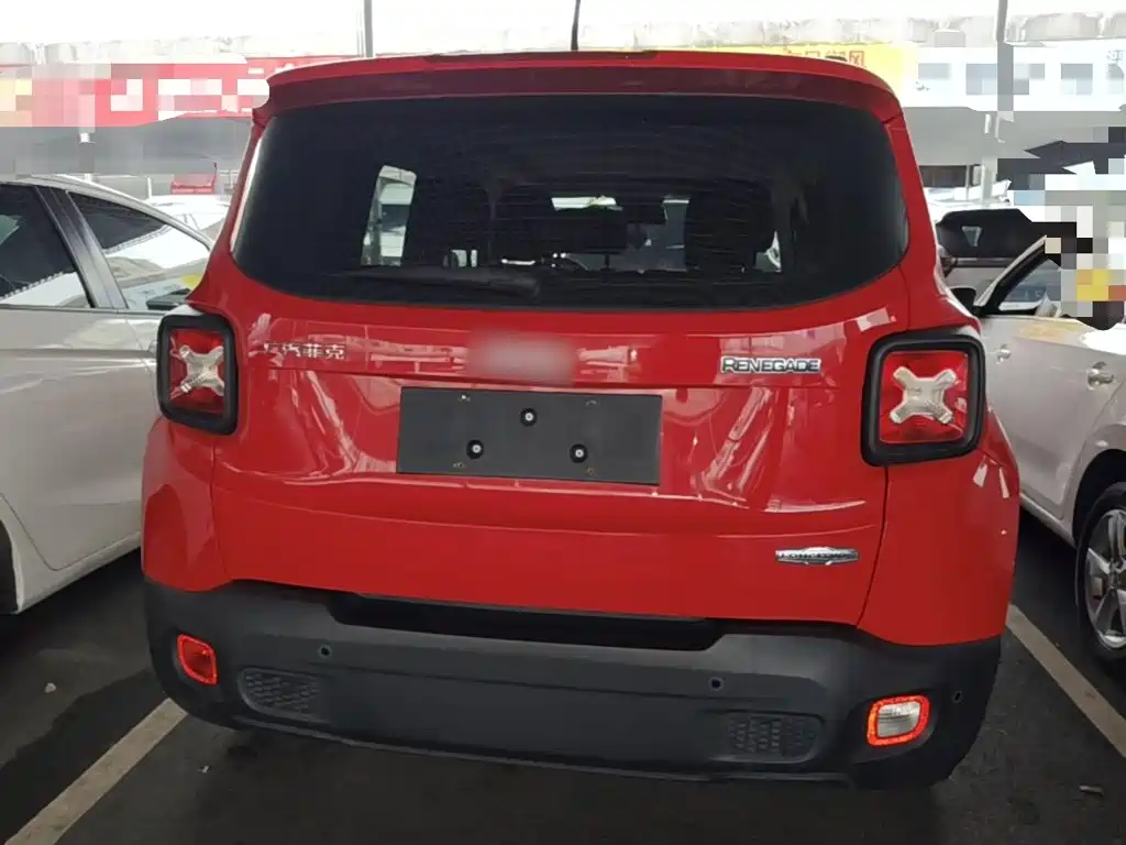 Jeep Renegade — миниатюра 6