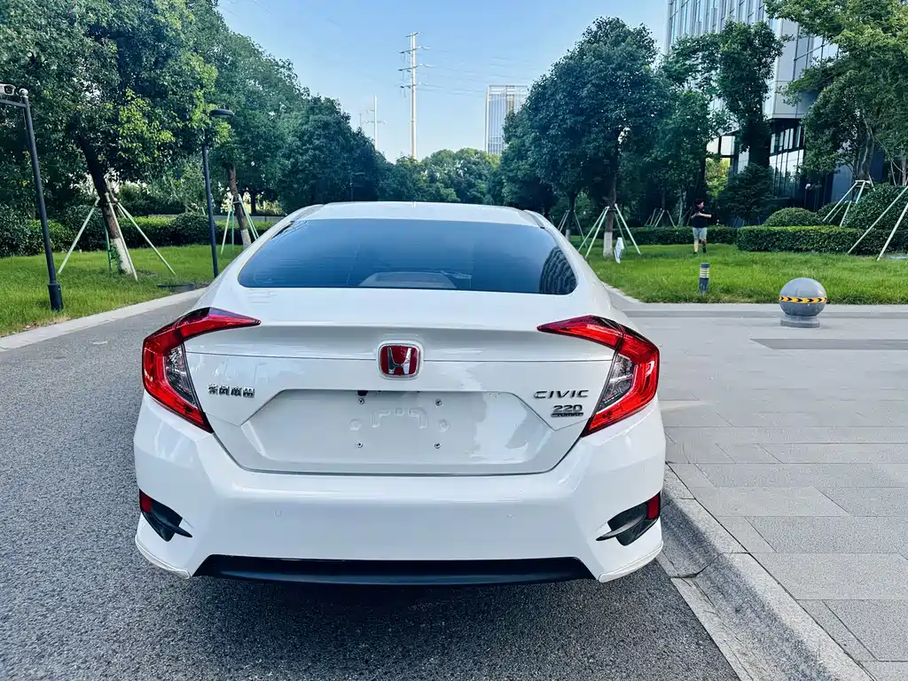 Honda Civic 2021 HATCHBACK 220TURBO CVT
