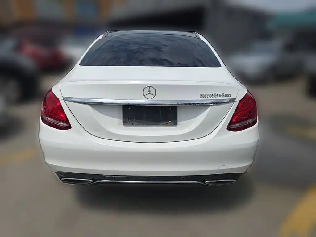 Mercedes-Benz C-Class — миниатюра 8
