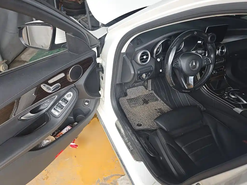Mercedes-Benz C-Class — миниатюра 21