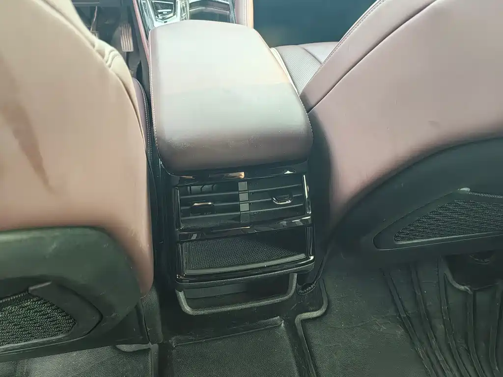 Geely Xingyue L — миниатюра 9