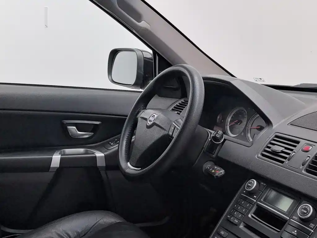 Volvo XC90 — миниатюра 22