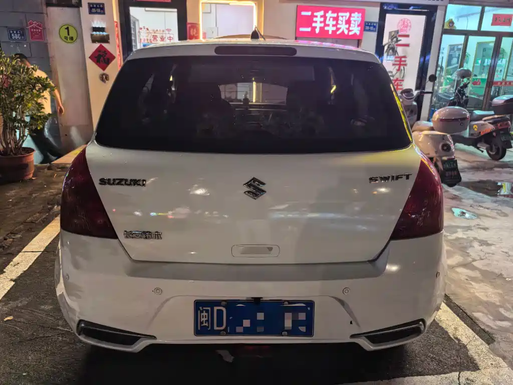 Suzuki Swift — миниатюра 8
