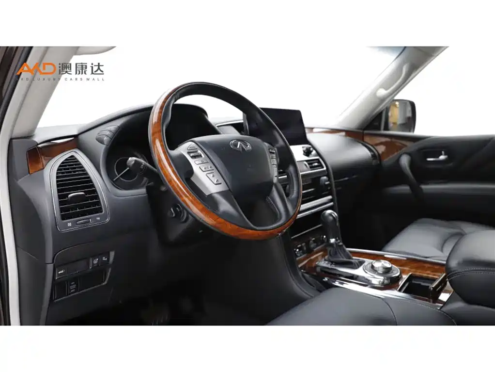 Infiniti QX80 — миниатюра 6