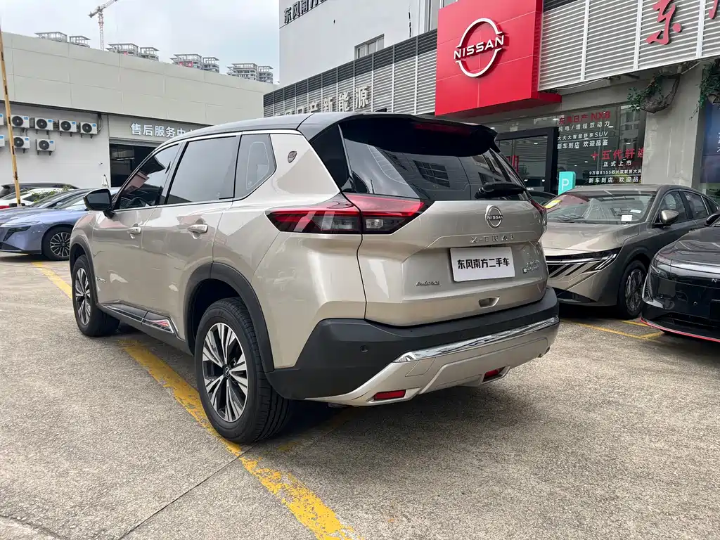 Nissan X-Trail — миниатюра 7