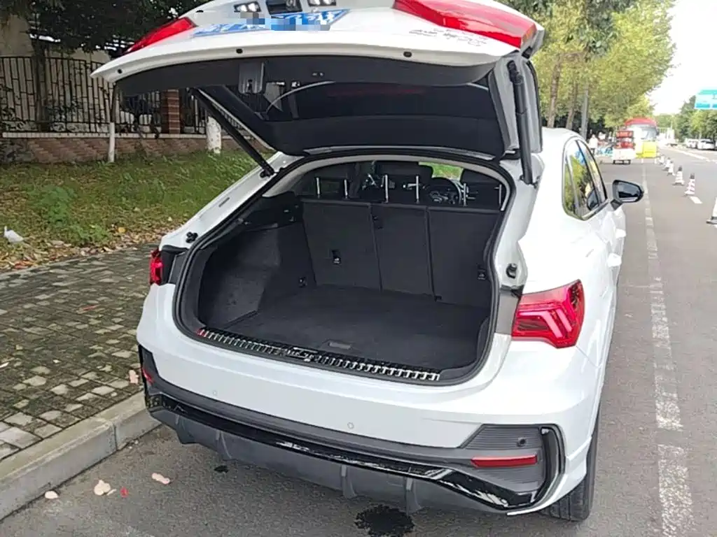 Audi Q3 Sportback — миниатюра 19