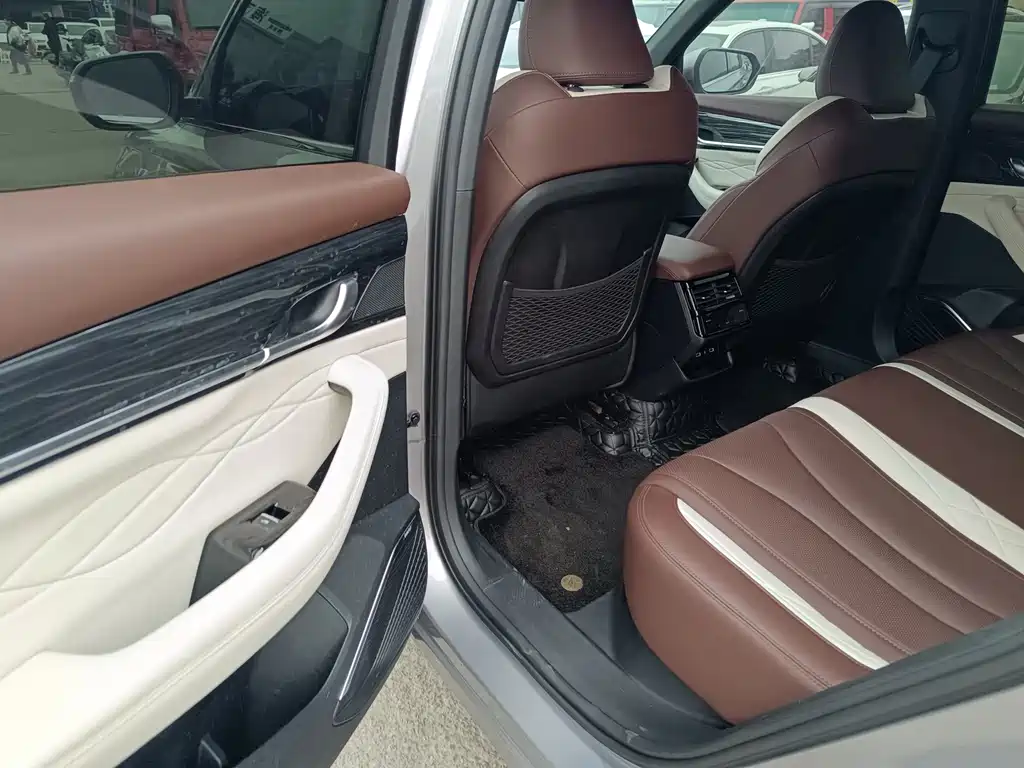 Geely Xingyue L — миниатюра 8