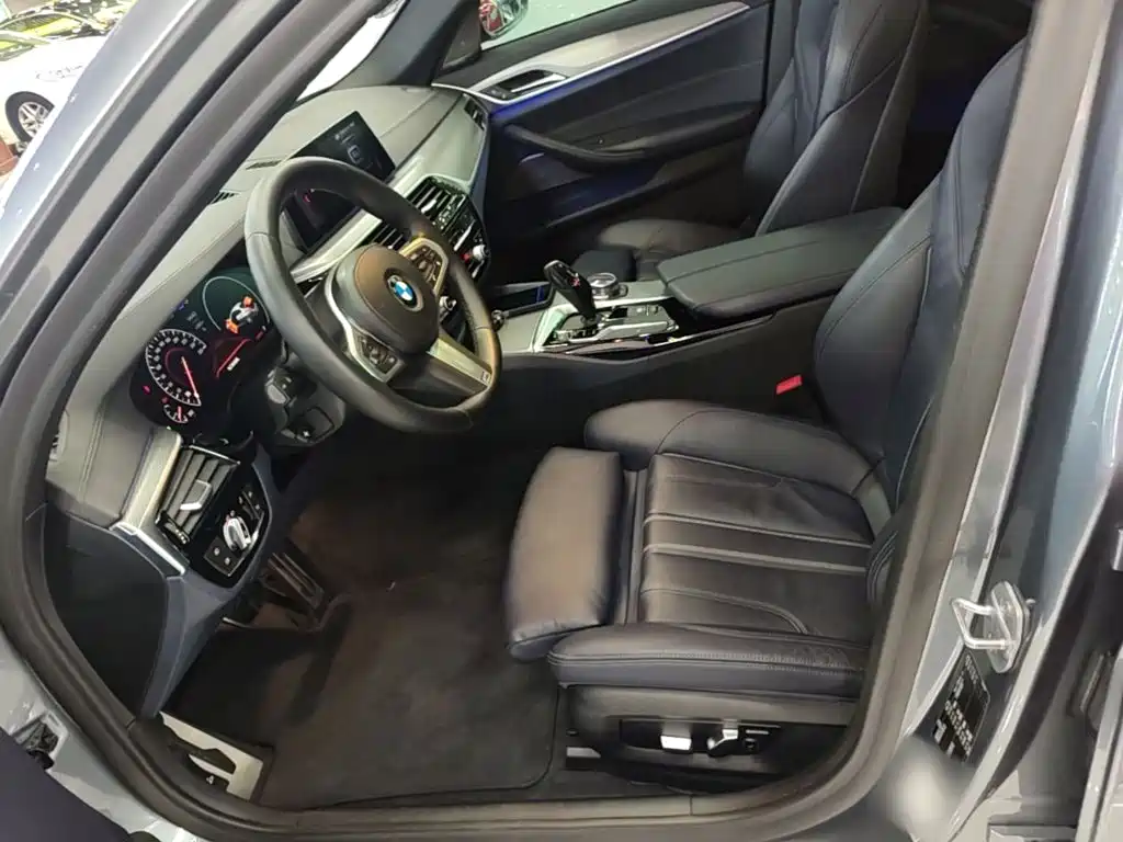 BMW 5 Series (Import) — миниатюра 15