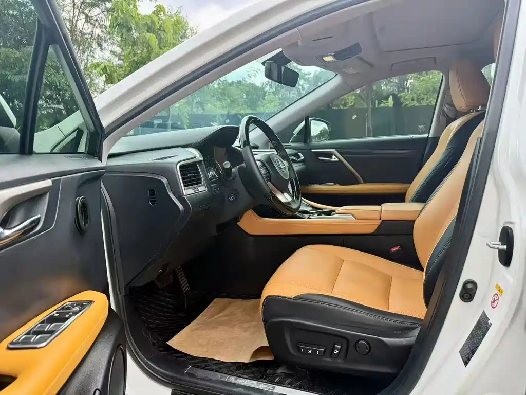 Lexus RX — миниатюра 4