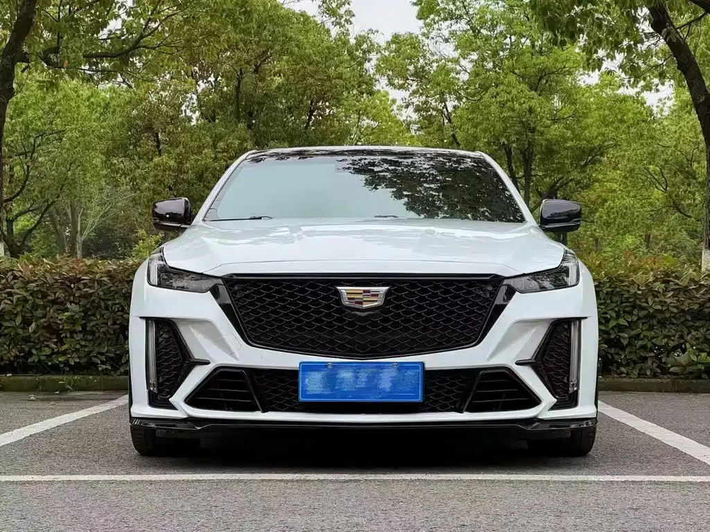 Cadillac CT5 — миниатюра 2