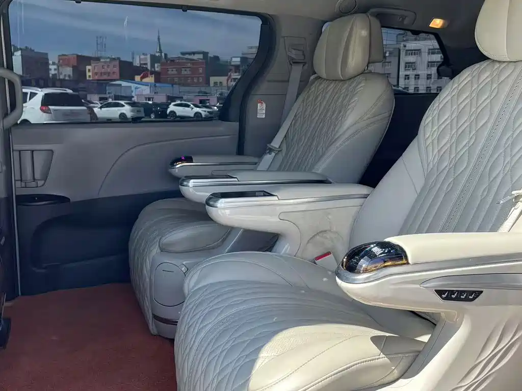Toyota Sienna 2015 3.5L L