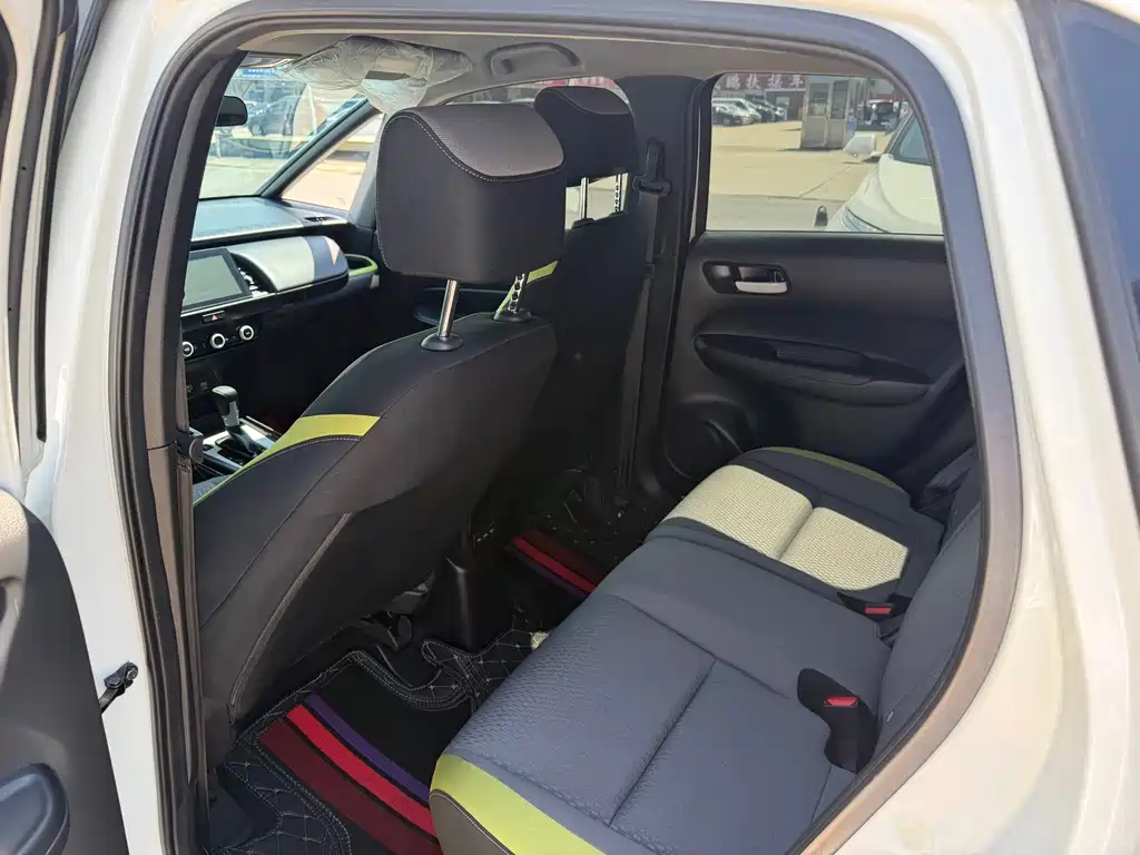 Honda Fit — миниатюра 8