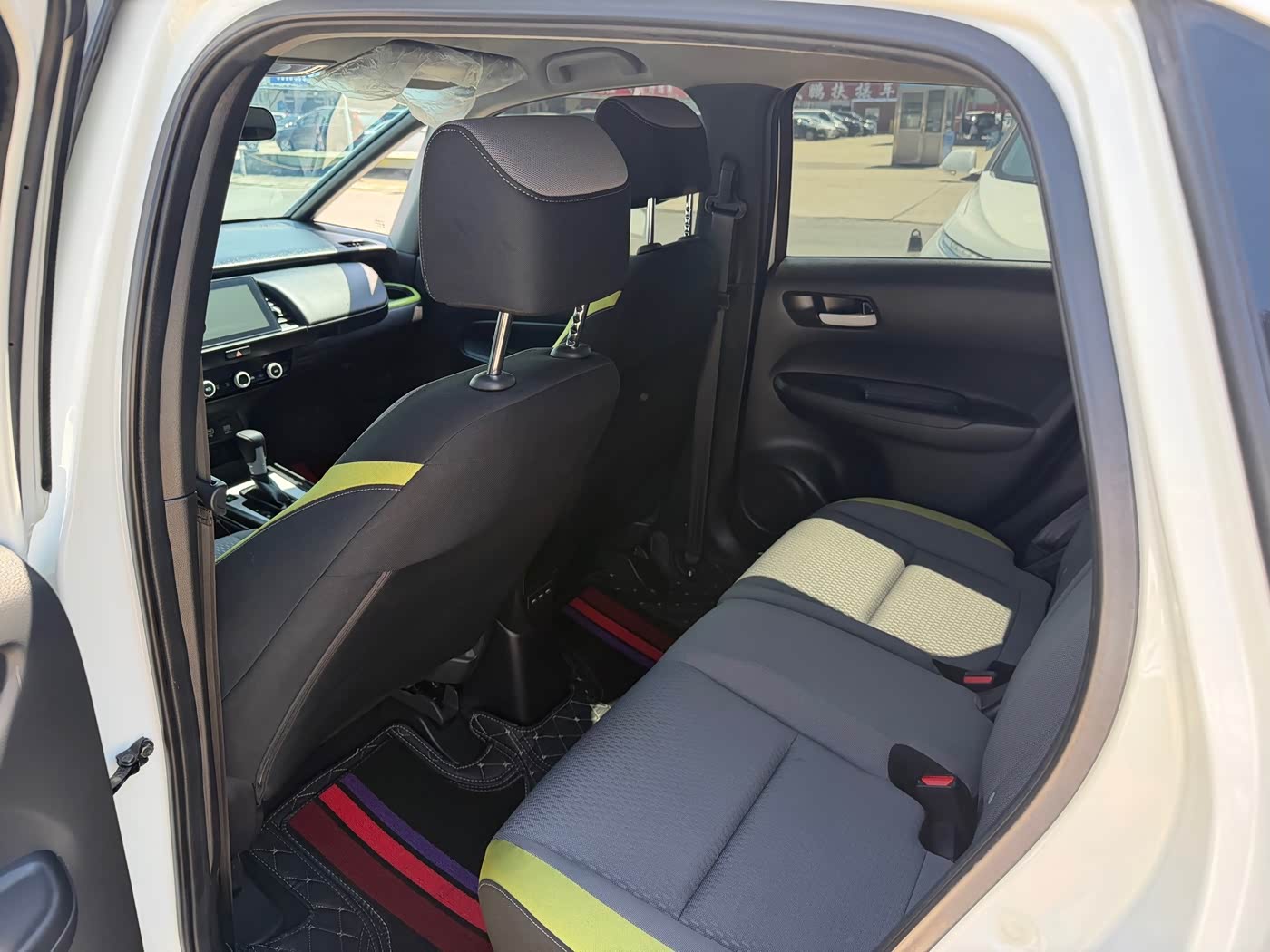 Honda Fit 1.5 л 2021 г. Белый, пробег 29000 км