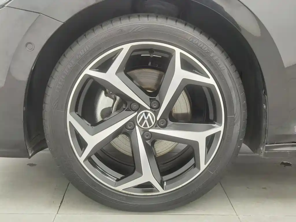 Volkswagen Passat — миниатюра 17