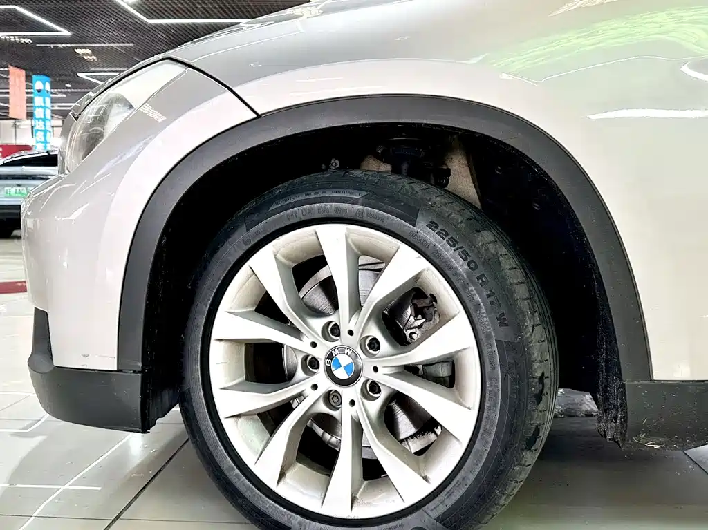BMW X1 — миниатюра 9