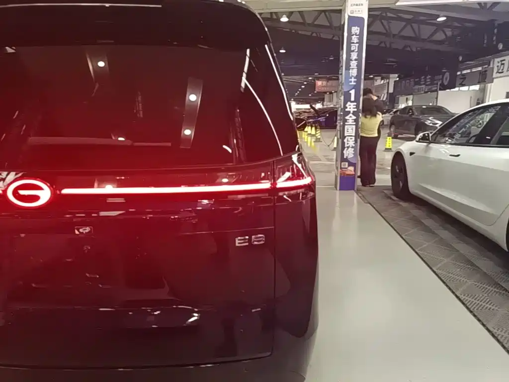 GAC Motor Trumpchi E8 PHEV — миниатюра 8