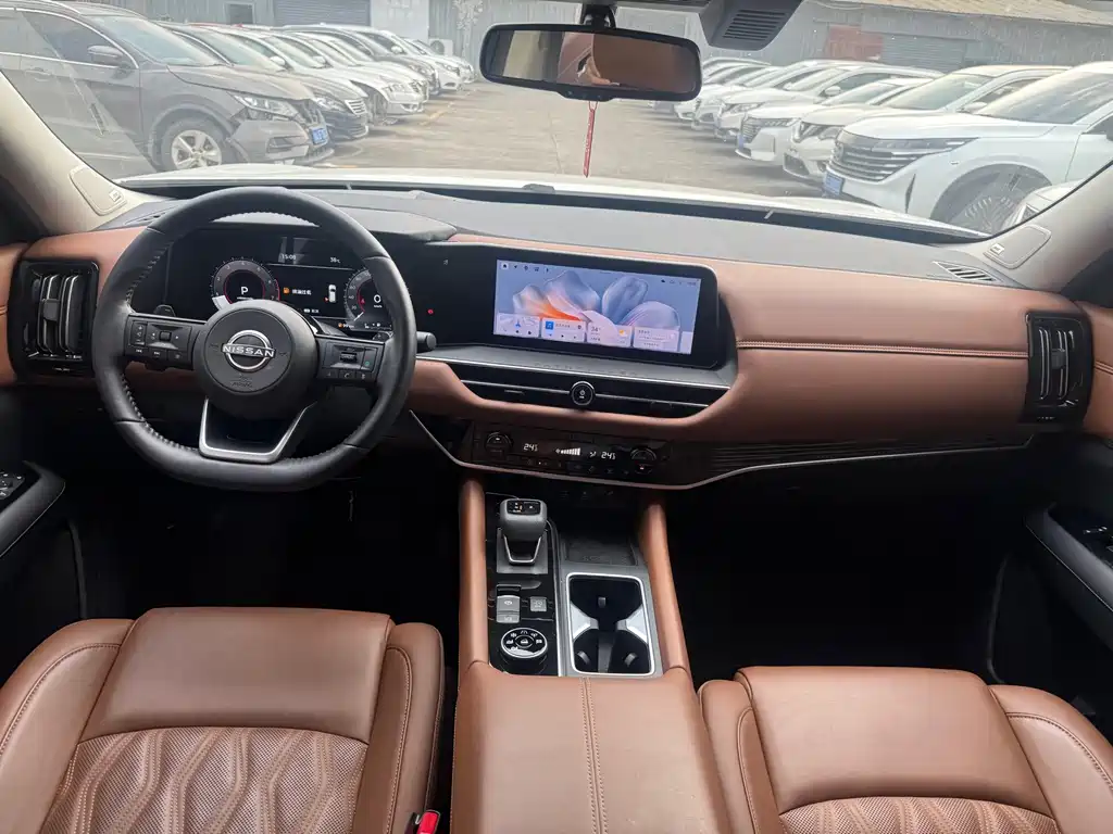 Nissan Teramont — миниатюра 8