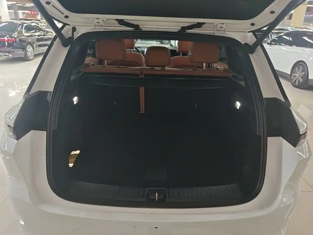 Li Auto Li L6 — миниатюра 19