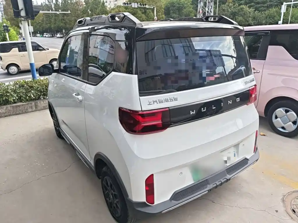 Wuling MINIEV — миниатюра 5