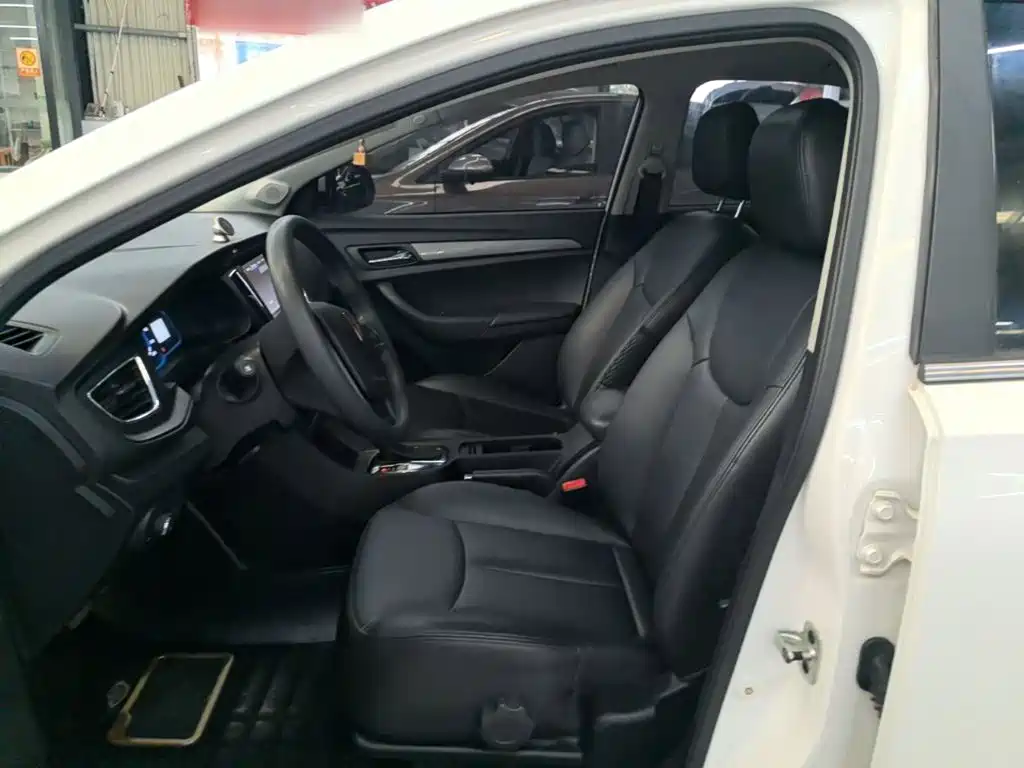 Roewe 360 — миниатюра 15