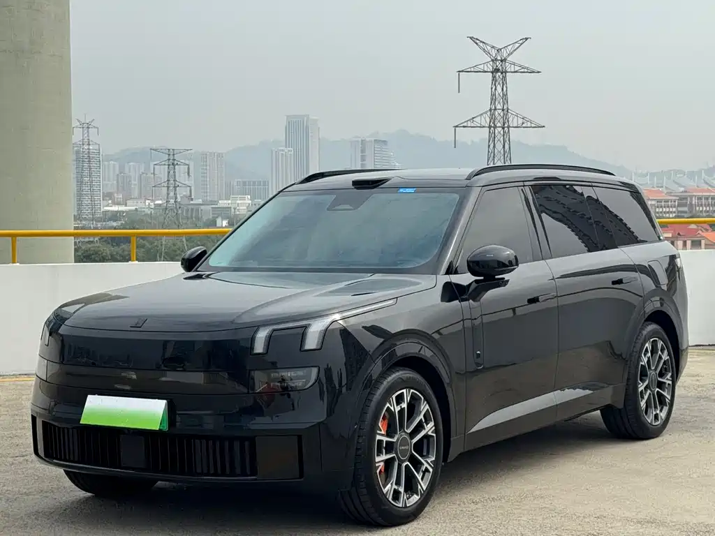 Lynk & Co 领克900 2025