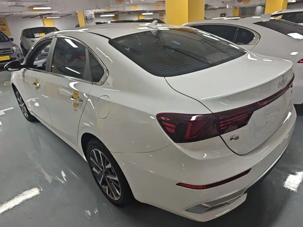 Kia K3 — миниатюра 5