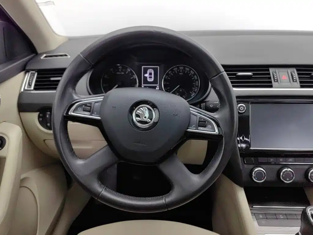 Skoda Octavia — миниатюра 11