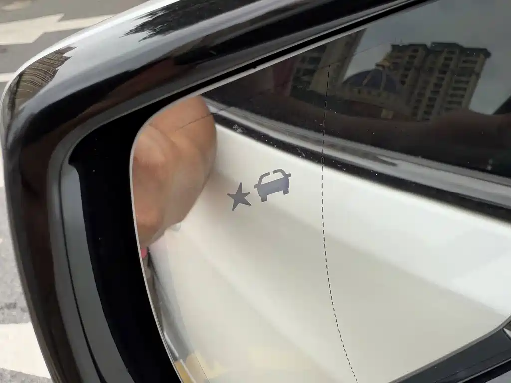 Cadillac CT6 — миниатюра 9