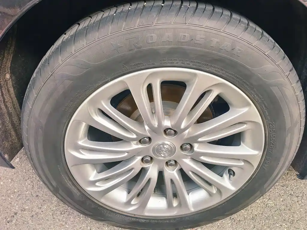 Buick LaCrosse — миниатюра 13