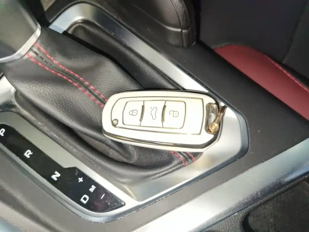 Geely Vision X3 — миниатюра 9