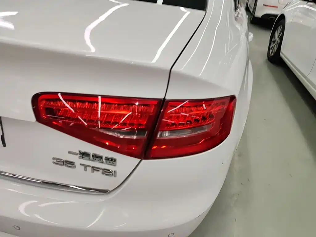 Audi A4L — миниатюра 8