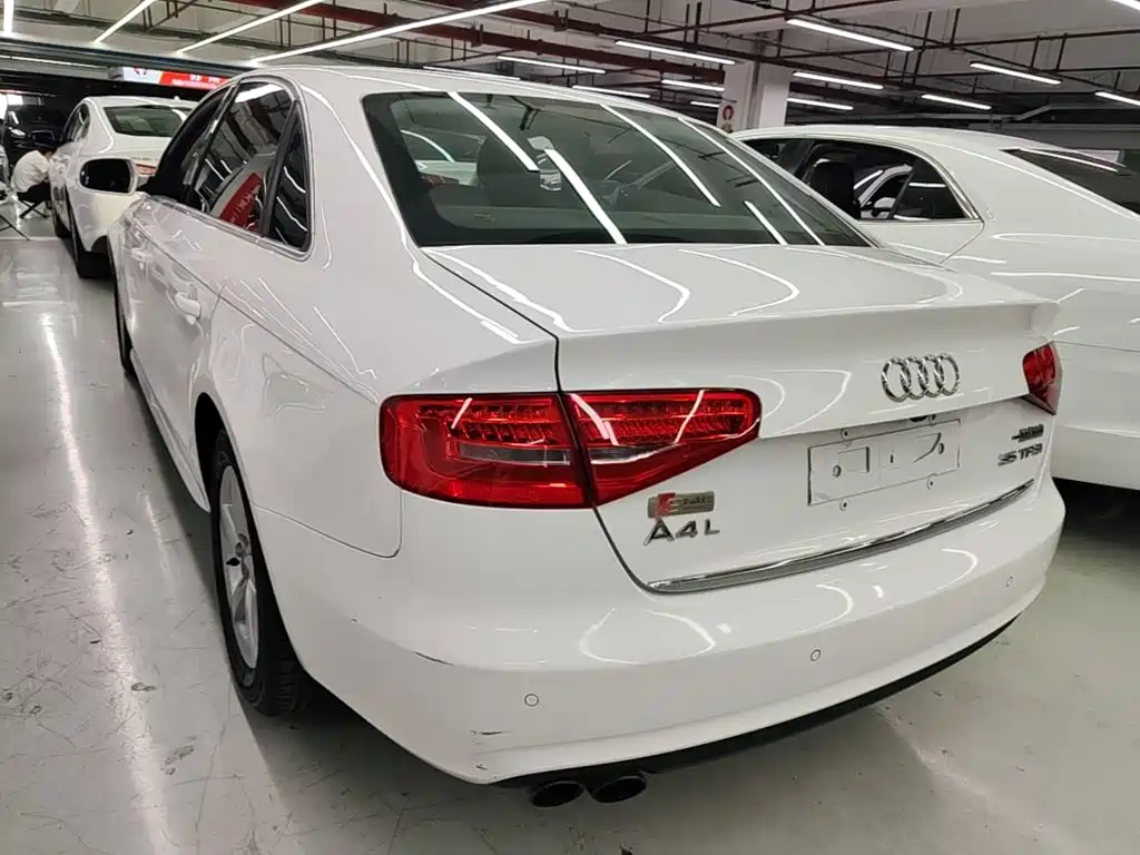 Audi A4L — миниатюра 5