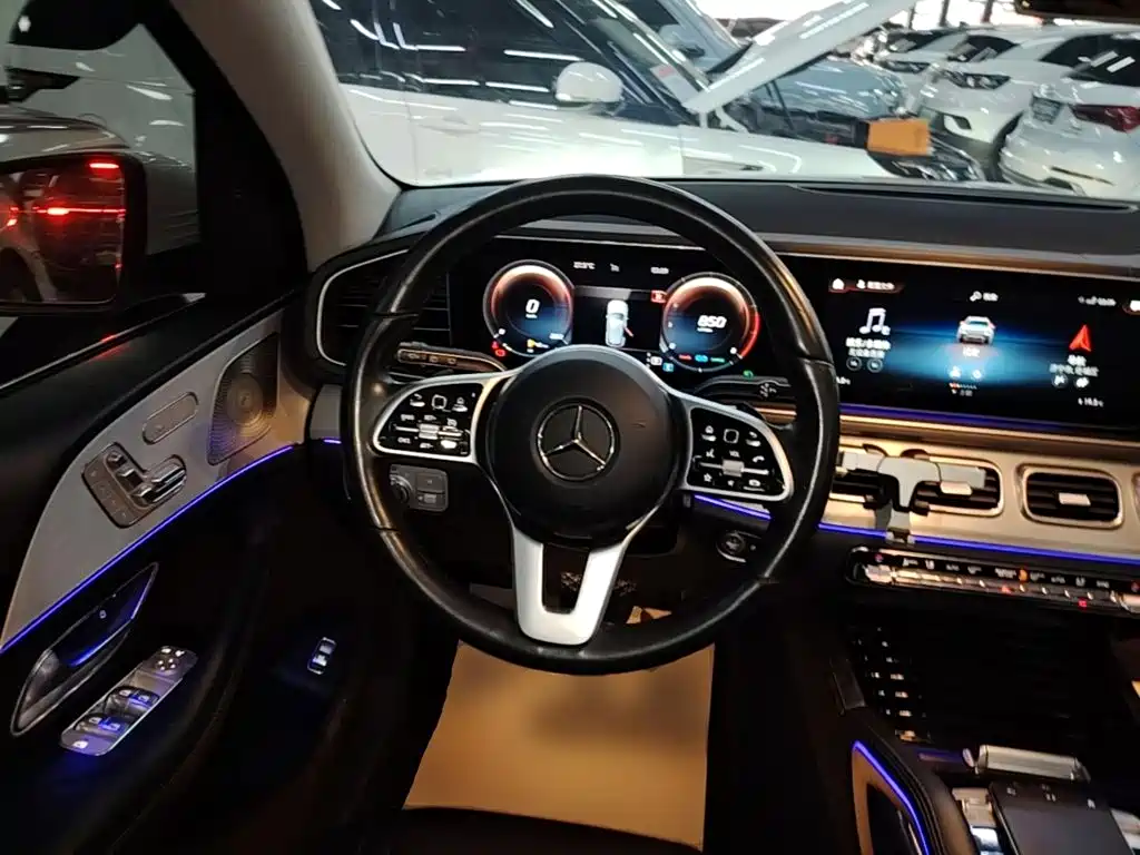 Mercedes-Benz GLE (Import) — миниатюра 11