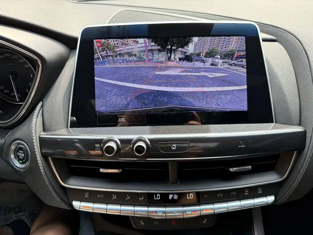 Cadillac CT5 — миниатюра 11