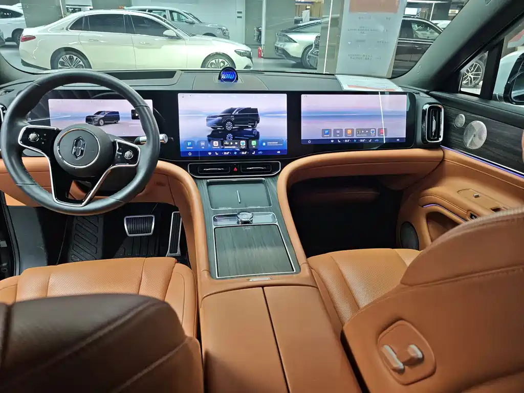 AITO ASK THE WORLD M9