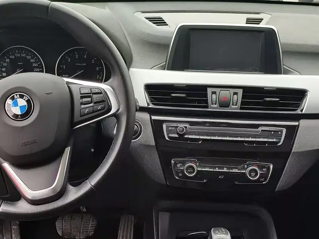 BMW X1 2016 sDrive18Li Fashion
