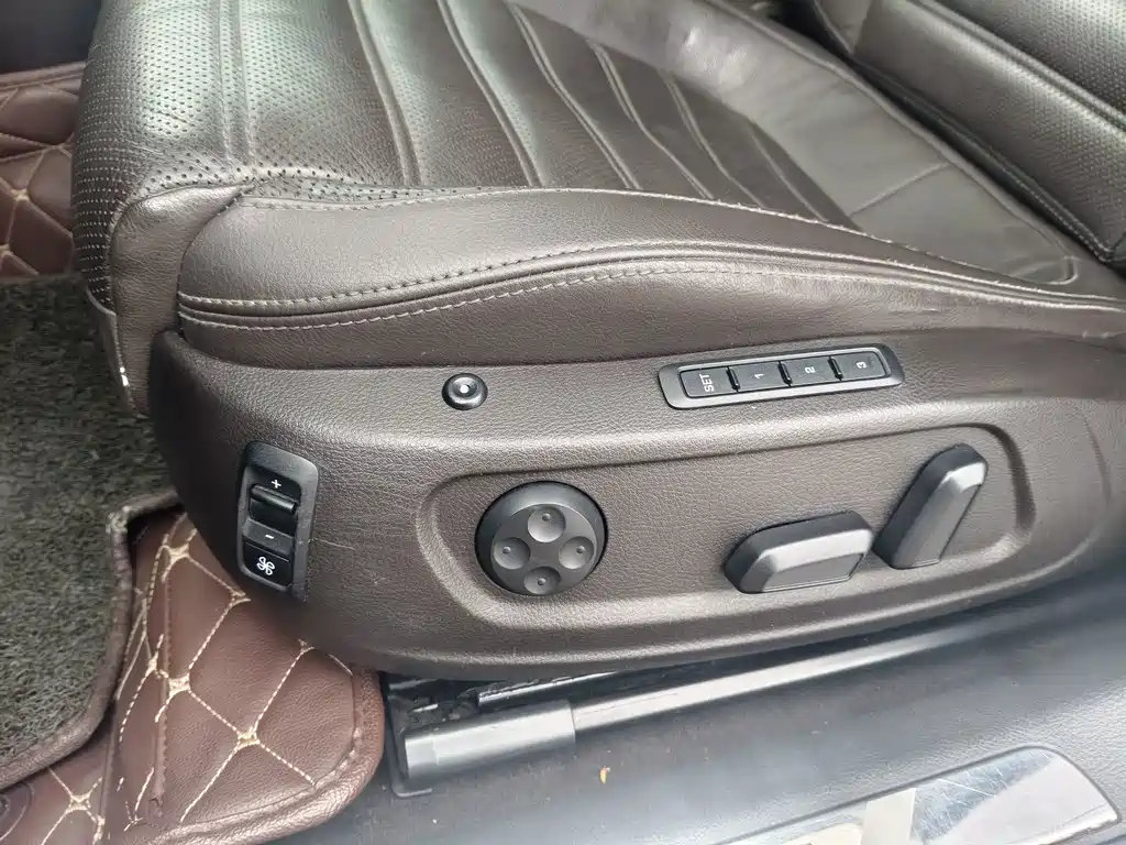 Volkswagen CC — миниатюра 17