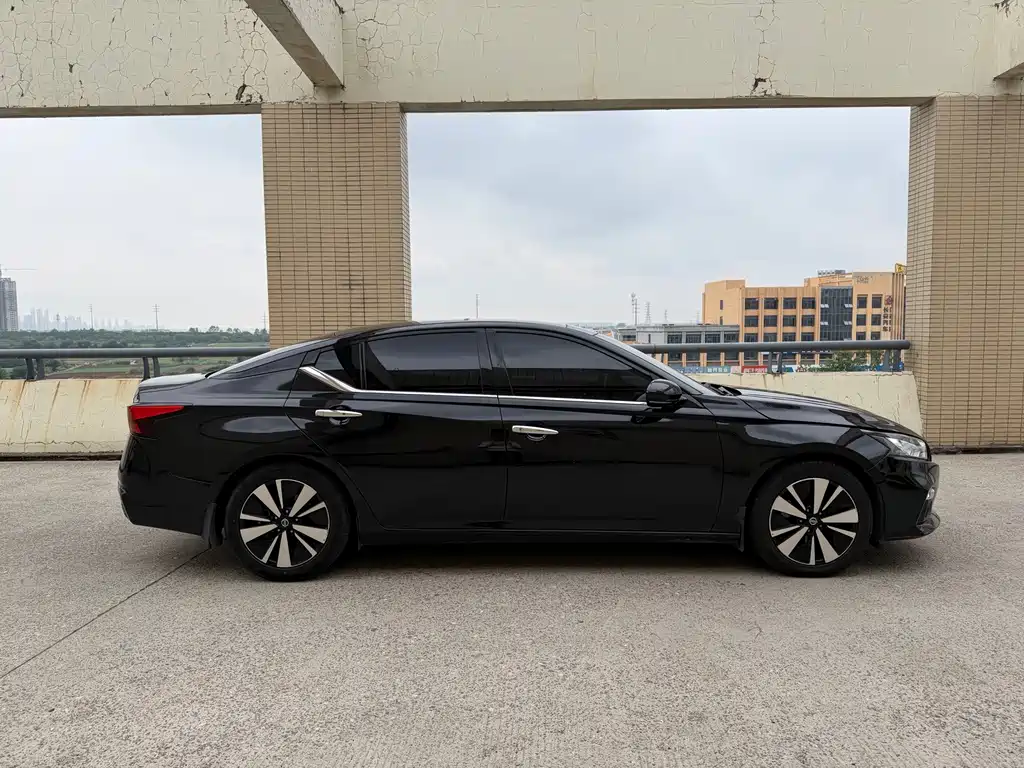 Nissan Teana — миниатюра 13