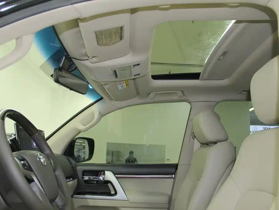 Toyota Land Cruiser — миниатюра 18