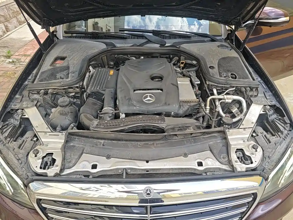 Mercedes-Benz E-Class — миниатюра 20