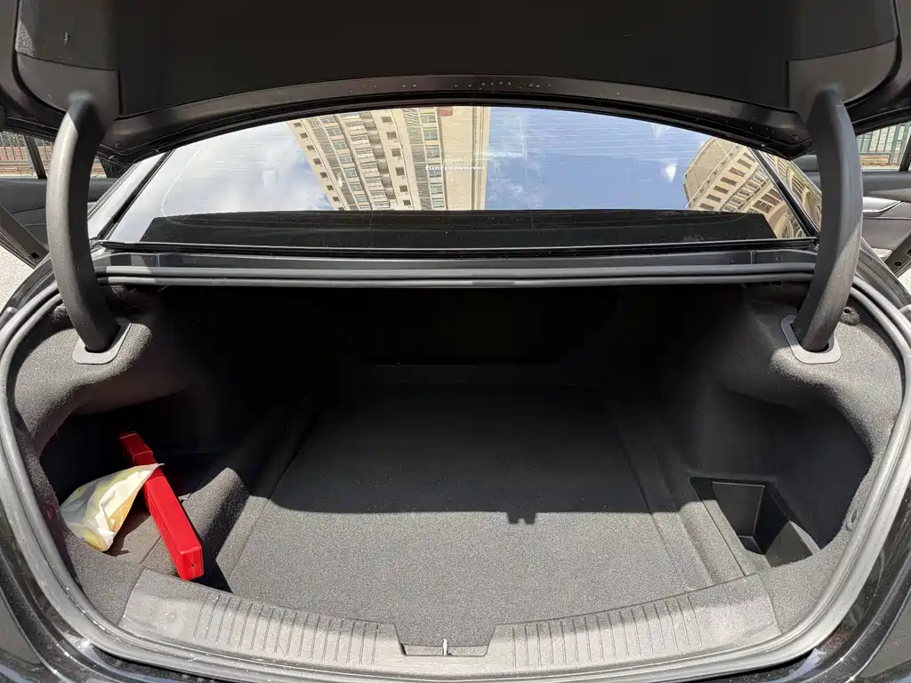 Cadillac CT5 — миниатюра 23