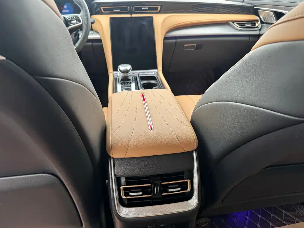 Hongqi Hongqi H5 — миниатюра 6