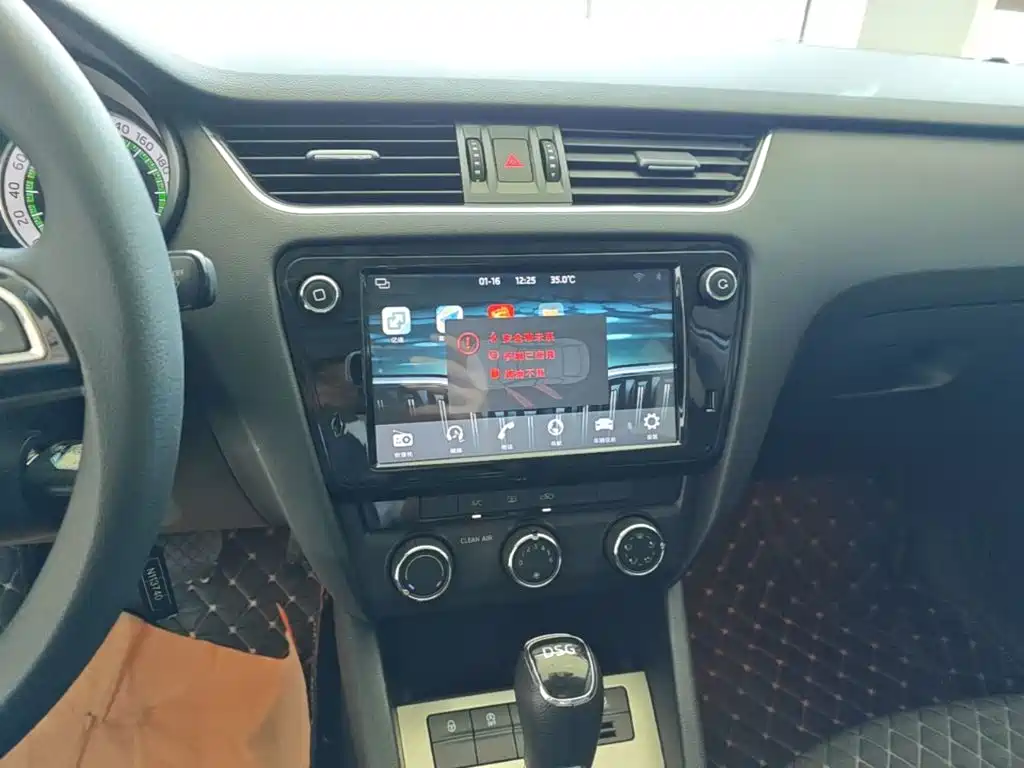 Skoda Octavia — миниатюра 13