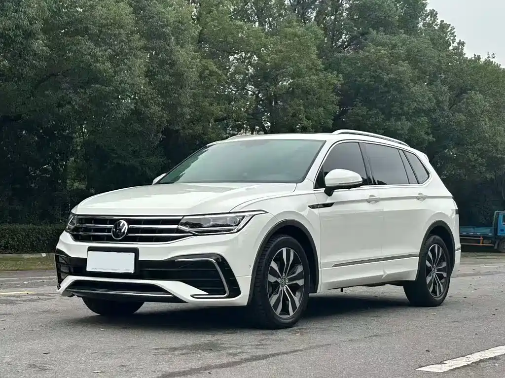 Volkswagen Tiguan L 2022