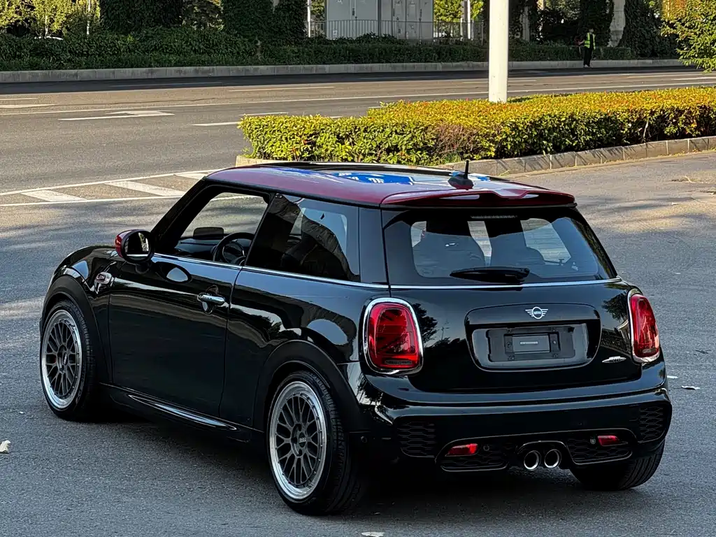MINI Mini JCW — миниатюра 10