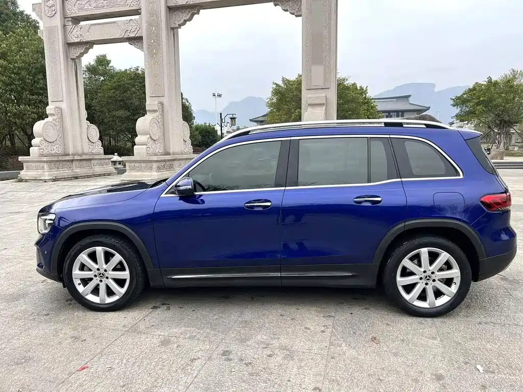 Mercedes-Benz GLB — миниатюра 3