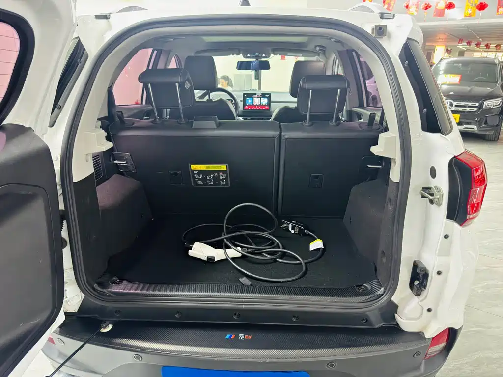 BYD Yuan EV — миниатюра 11